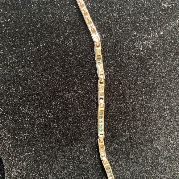 14K Pure White Gold Emeralds Diamonds Bracelet - Picture 5 of 7